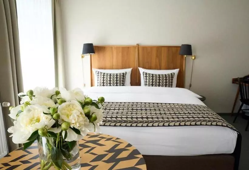 Fotos del hotel Prinz Myshkin Park:  2