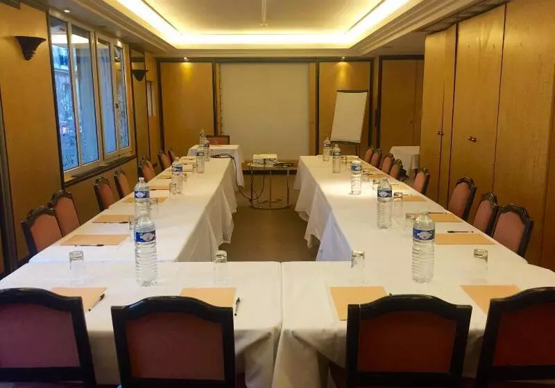 Fotos del hotel Hôtel De Castiglione:  6