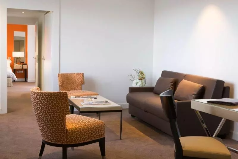 Fotos del hotel Hôtel De Castiglione:  2