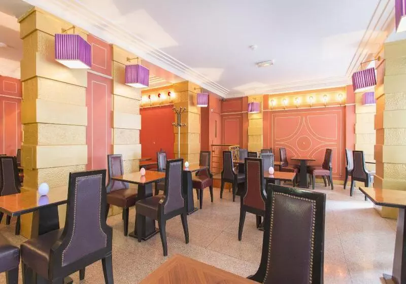 Fotos del hotel Hôtel De Castiglione:  11