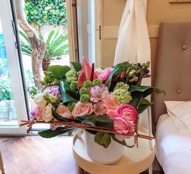 Fotos del hotel Nice Garden:  5