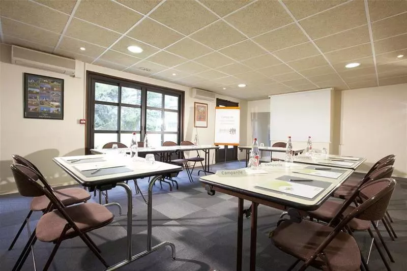 Fotos del hotel Campanile Aix En Provence Ouest Jasdebouffan:  16