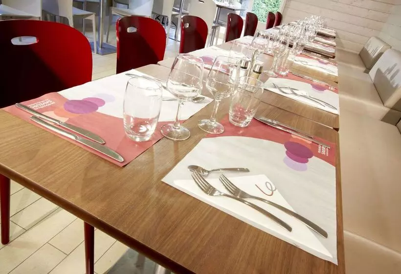 Fotos del hotel Campanile Bordeaux Nord  Le Lac:  24