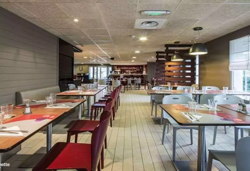 Fotos del hotel Campanile Bordeaux Nord  Le Lac:  9