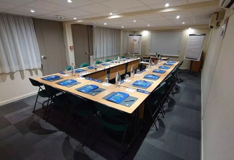 Fotos del hotel Campanile Bordeaux Nord  Le Lac:  16