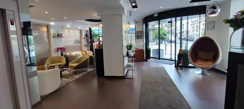 Fotos del hotel Elysées Bassano:  3