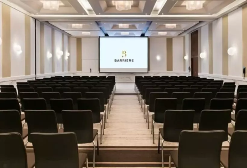 Fotos del hotel Hôtel Barrière Le Gray D Albion:  4