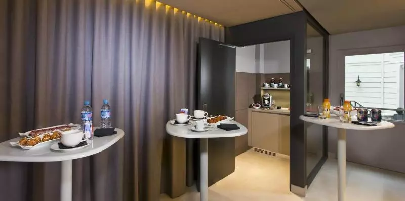 Fotos del hotel Libertel Gare De L'est Francais:  2