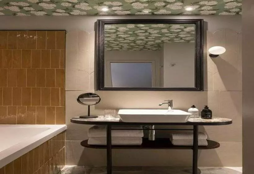 Fotos del hotel Hôtel De Lutece  Notredame:  15