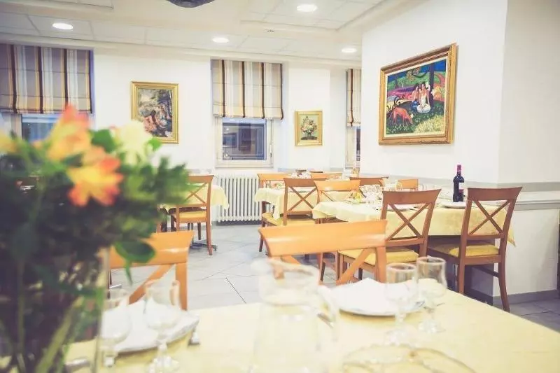 Fotos del hotel Hôtel Notre Dame De France:  4