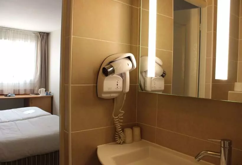 Fotos del hotel Kyriad Hotel Montpellier Centre Antigone:  14