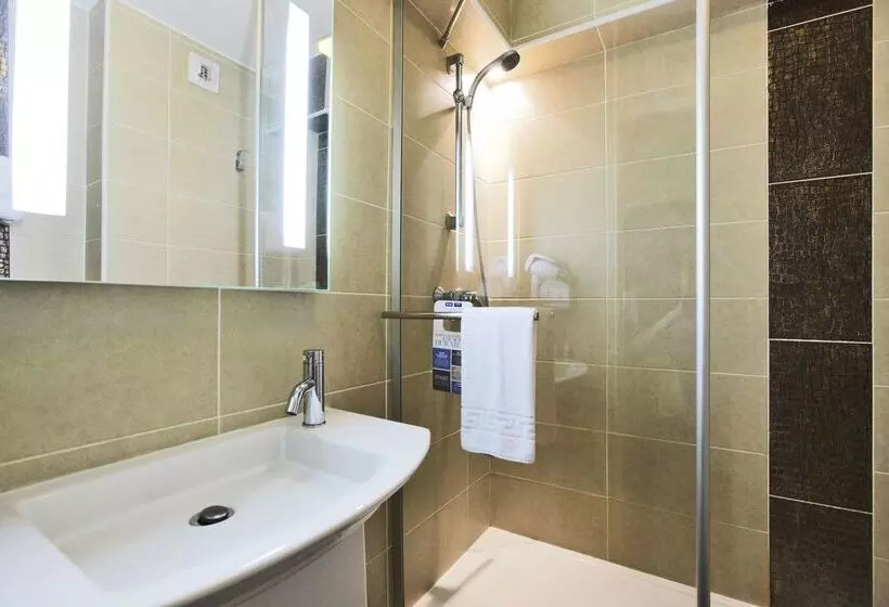 Fotos del hotel Kyriad Hotel Montpellier Centre Antigone:  7