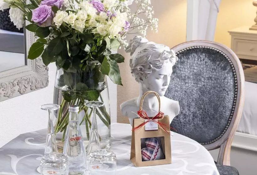 Fotos del hotel Restaurant Le Maréchal  Les Collectionneurs:  5