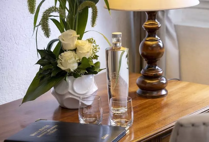 Fotos del hotel Restaurant Le Maréchal  Les Collectionneurs:  8