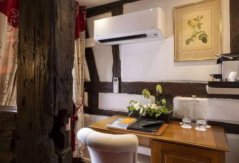 Fotos del hotel Restaurant Le Maréchal  Les Collectionneurs:  22