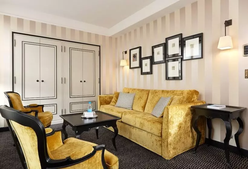 Fotos del hotel Le Pavillon De La Reine & Spa  Small Luxury S Of The World:  11