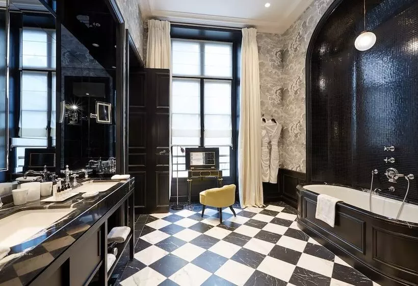 Fotos del hotel Le Pavillon De La Reine & Spa  Small Luxury S Of The World:  9