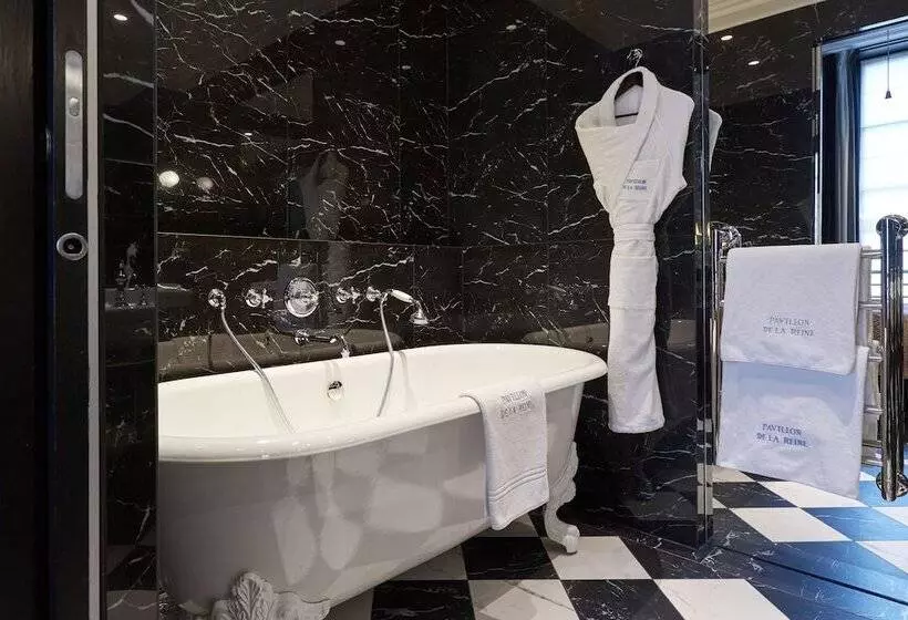 Fotos del hotel Le Pavillon De La Reine & Spa  Small Luxury S Of The World:  7