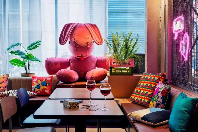 Fotos del hotel Moxy Paris Bastille:  11