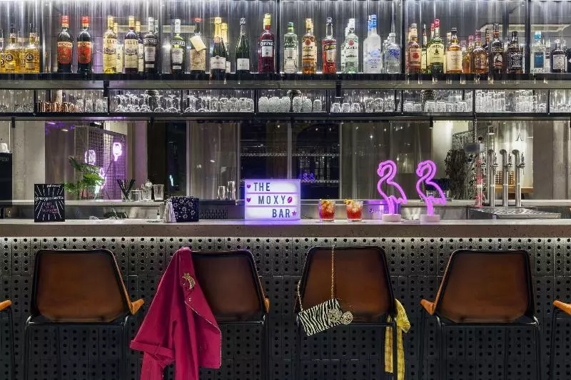 Fotos del hotel Moxy Paris Bastille:  24