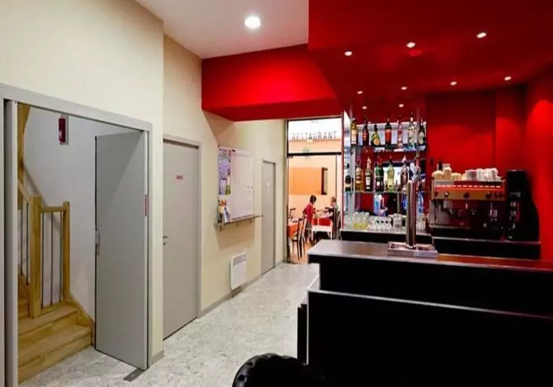 Fotos del hotel Hôtel Saint Etienne:  12