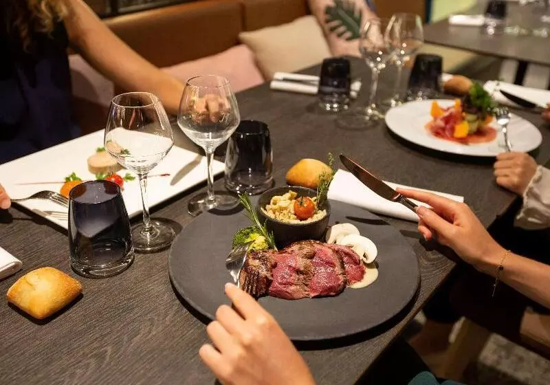 Fotos del hotel Novotel Strasbourg Centre Halles:  6