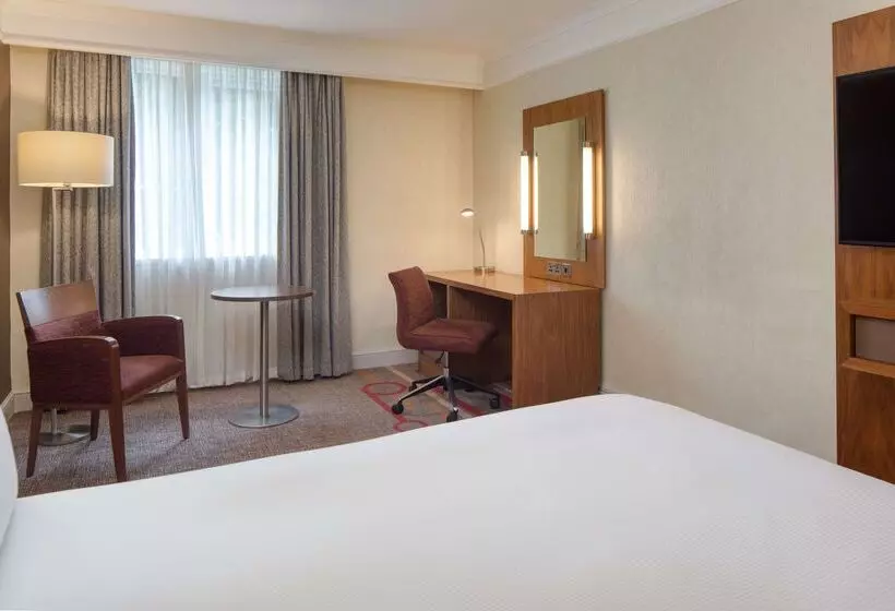 Doubletree By Hilton Newbury North