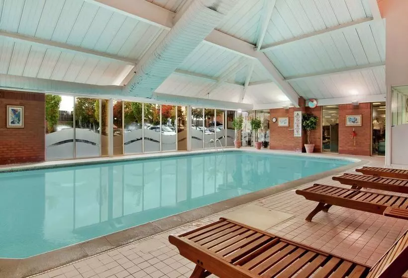 Fotos del hotel Doubletree By Hilton Newbury North:  2