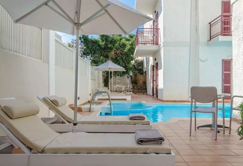 Aeolis Boutique Hotel