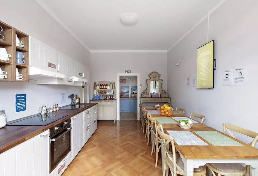 Fotos del hotel Azzi:  4