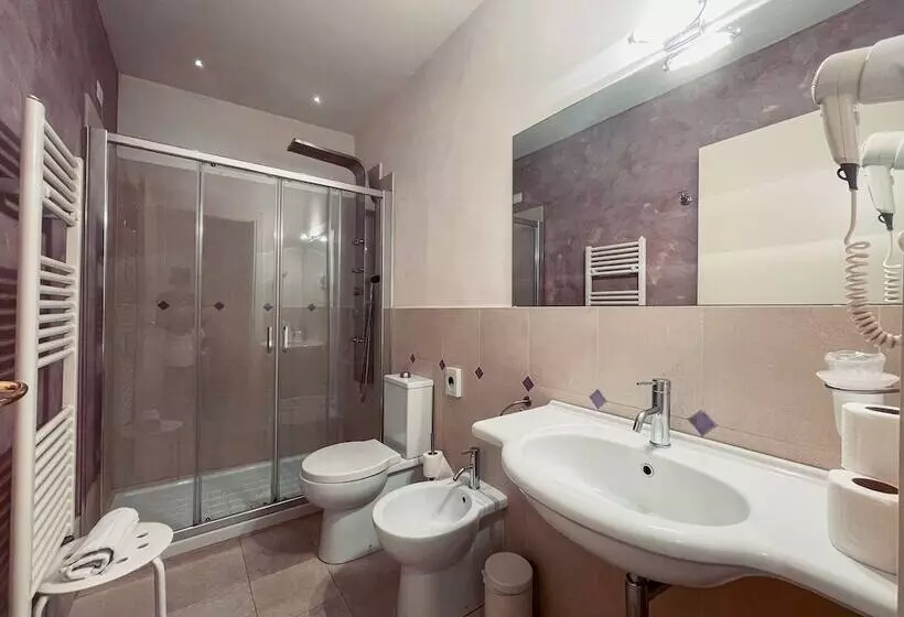 Fotos del hotel Azzi:  5