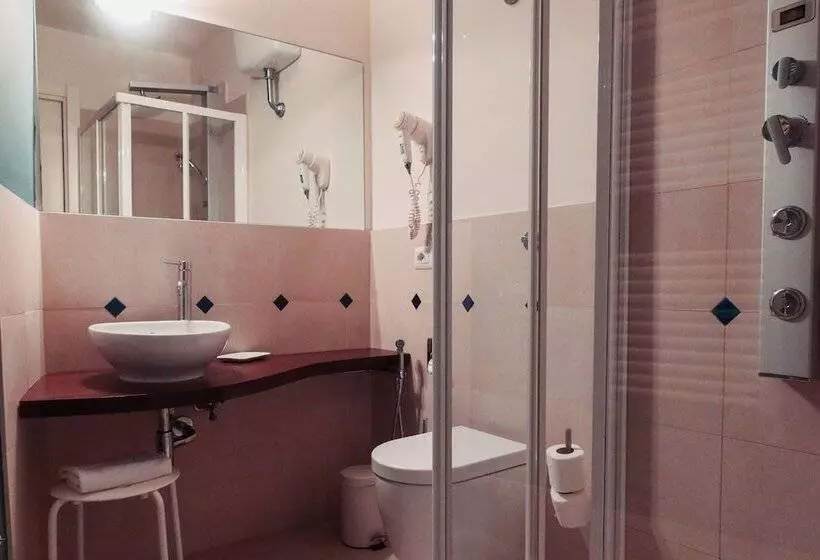 Fotos del hotel Azzi:  14