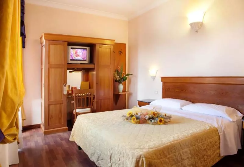 Fotos del hotel Porta Faenza:  17