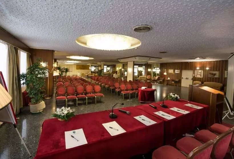 Fotos del hotel Royal Palace:  24