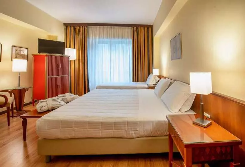 Fotos del hotel Royal Palace:  2