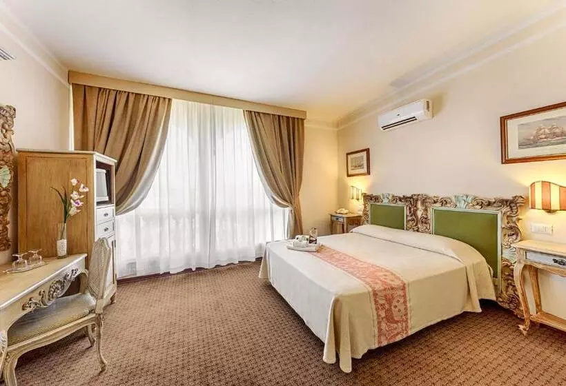 Fotos del hotel Colonna Palace Hotel Mediterraneo:  17