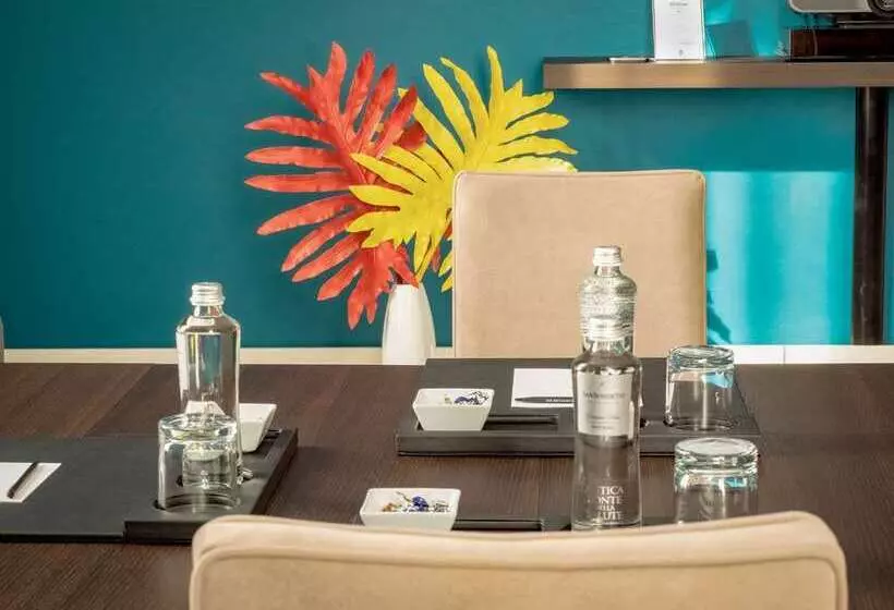 Fotos del hotel The Britannique Hotel Naples, Curio Collection By Hilton:  16