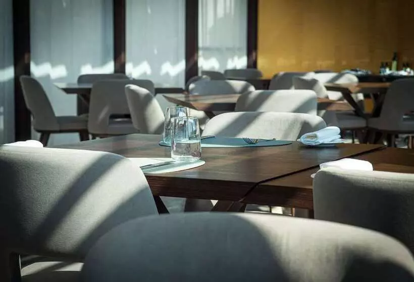 Fotos del hotel The Britannique Hotel Naples, Curio Collection By Hilton:  18