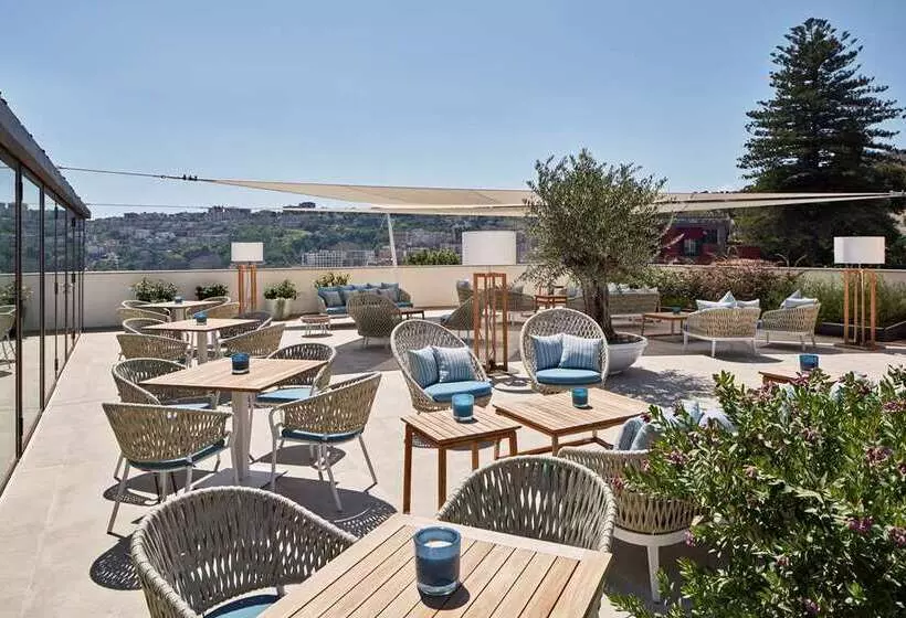 Fotos del hotel The Britannique Hotel Naples, Curio Collection By Hilton:  13