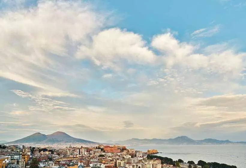 Fotos del hotel The Britannique Hotel Naples, Curio Collection By Hilton:  8