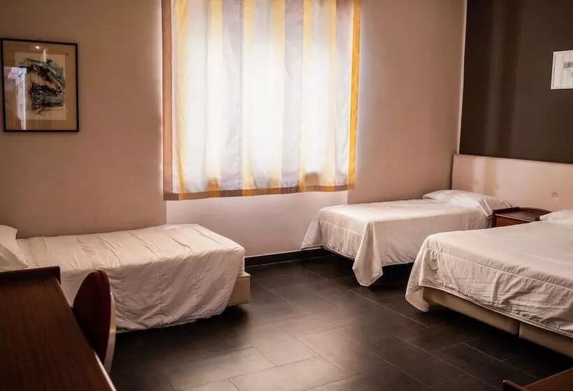 Fotos del hotel Mediterraneo:  18