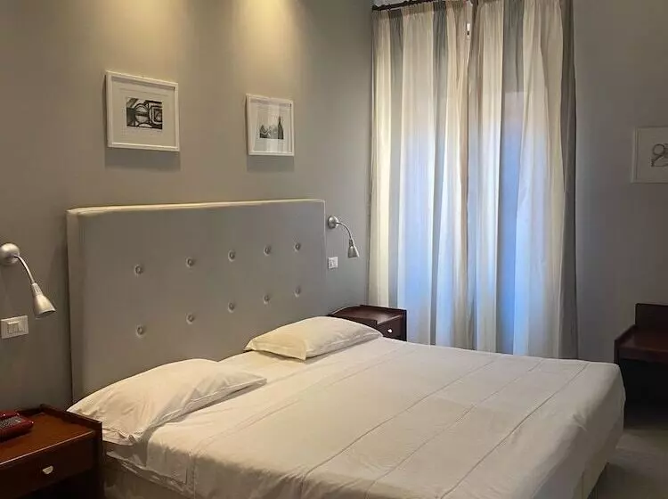 Fotos del hotel Mediterraneo:  16