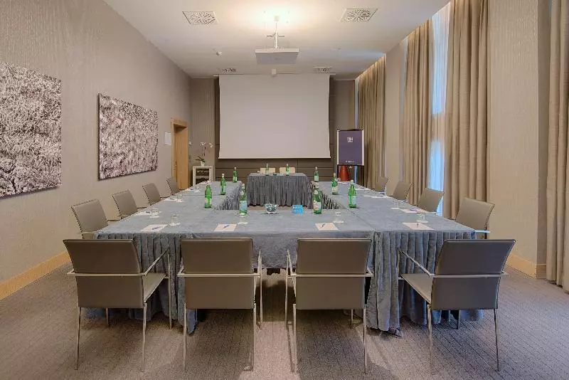 Fotos del hotel Nh Pisa:  38