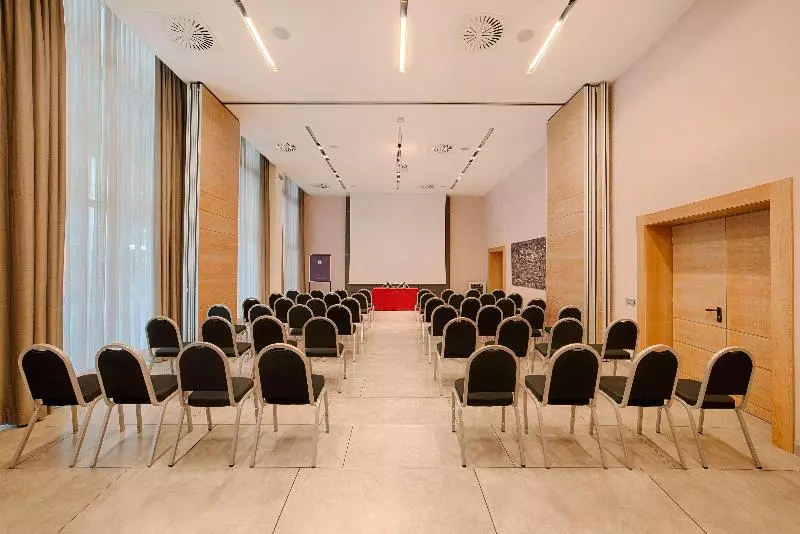 Fotos del hotel Nh Pisa:  35