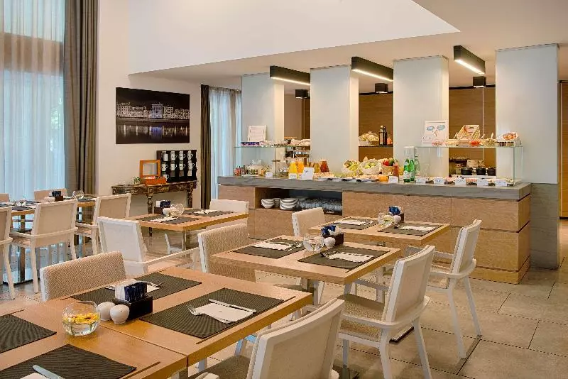 Fotos del hotel Nh Pisa:  18