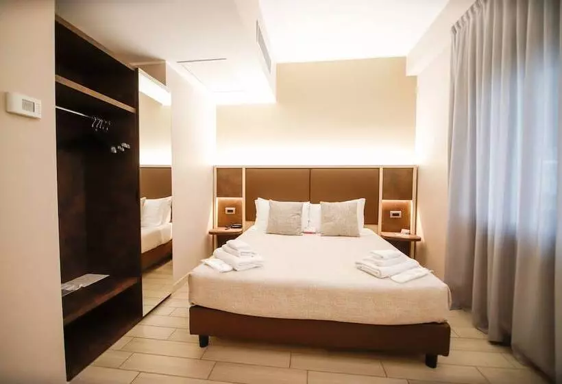 Fotos del hotel Diplomatic:  24