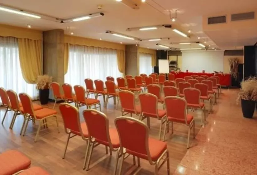 Fotos del hotel Leopardi:  13