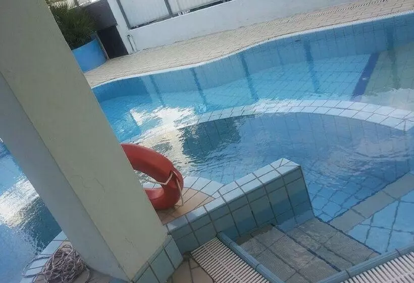 Fotos del hotel President:  17