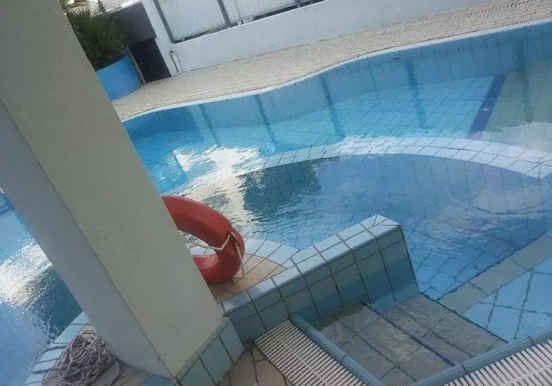 Fotos del hotel President:  3