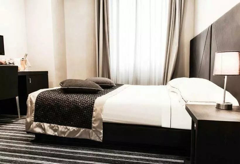 Fotos del hotel Principe Di Torino:  15